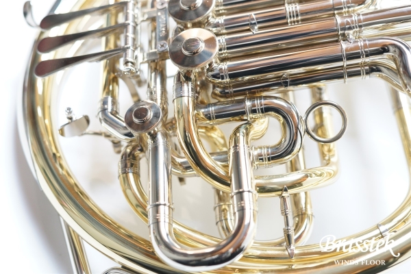 French Horn CS220CL