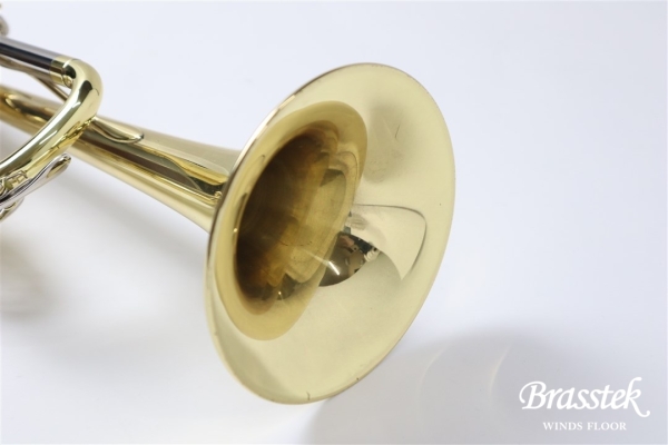 B♭Trumpet YTR-2320E
