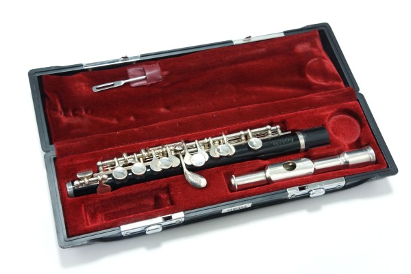 Piccolo YPC-32