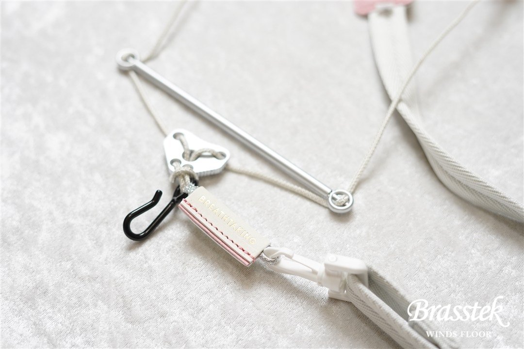 Lithe Premium Ⅱ-R 2026年限定モデル シロと桜 Mサイズ　SaxStrap / サックスストラップ