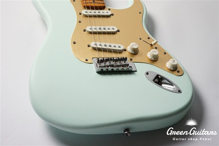 Squier by Fender 40th Anniversary Stratocaster Vintage Edition - Satin  Sonic Blue | Green Guitars Online Store
