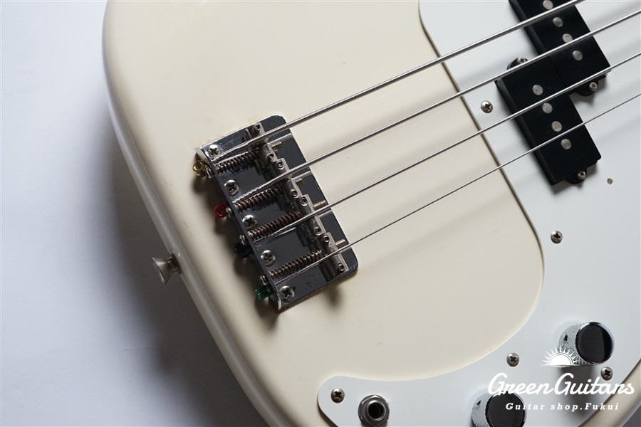 Fender 公式 Japan PB-38 Olympic White