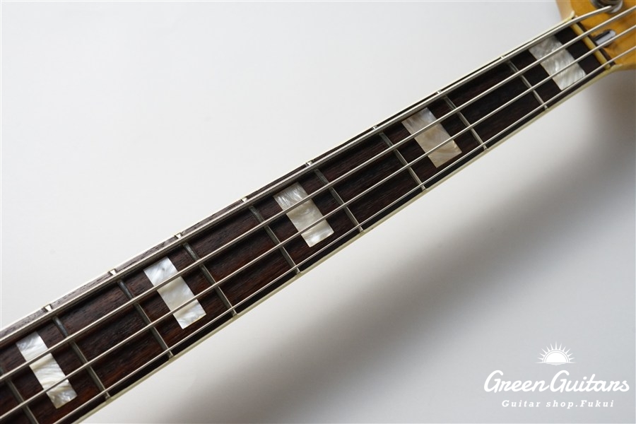 Fender 1978 Jazz Bass - 3-Color Sunburst | Green Guitars Online Store