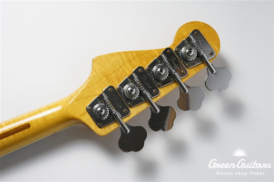 Fender 1978 Jazz Bass - 3-Color Sunburst | Green Guitars Online Store