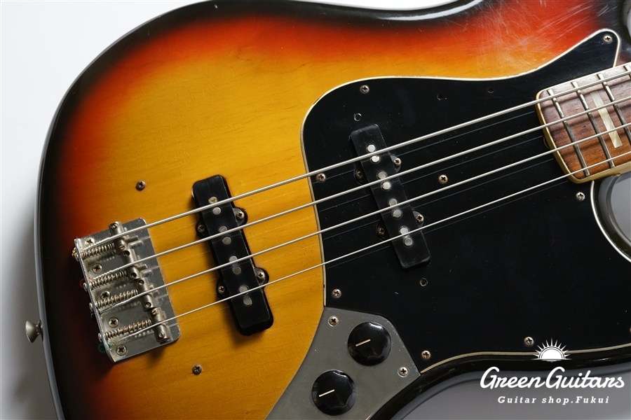 Fender 1976 Jazz Bass - 3-Color Sunburst | Green Guitars Online Store