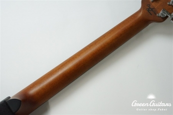 The Celebrity CE44 -5 Black