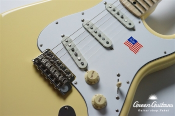 Yngwie Malmsteen Stratocaster - Vintage White / Maple