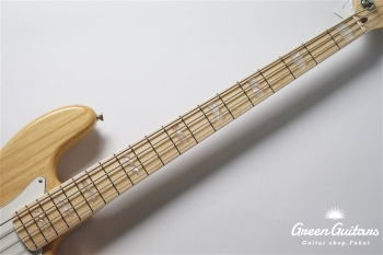  Made in Japan Heritage 70s Jazz Bass