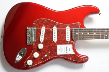 2021 Collection Made in Japan Hybrid II Stratocaster - Candy Apple Red