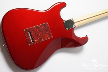 2021 Collection Made in Japan Hybrid II Stratocaster - Candy Apple Red