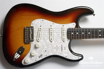 2021 Collection Made in Japan Hybrid II Stratocaster - Metallic 3-Color Sunburst