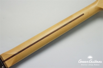 2021 Collection Made in Japan Hybrid II Stratocaster - Metallic 3-Color Sunburst