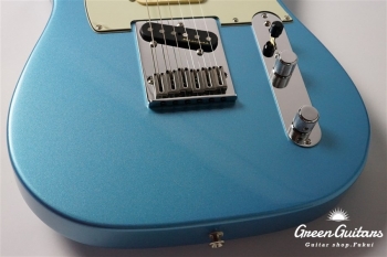 Player Plus Nashville Telecaster - Opal Spark