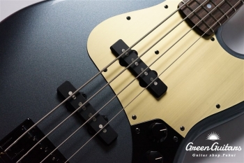 BETA-J4 - Charcoal Frost Metallic