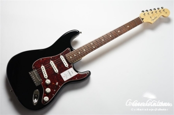 Made in Japan Hybrid II Stratocaster - Black