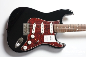 Made in Japan Hybrid II Stratocaster - Black