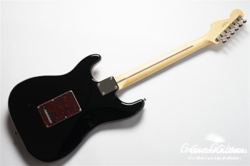 Made in Japan Hybrid II Stratocaster - Black