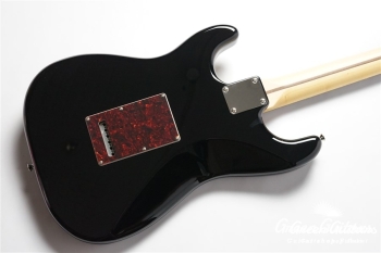 Made in Japan Hybrid II Stratocaster - Black