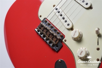 Limited 62/63 Stratocaster Journeyman Relic - Aged Fiesta Red