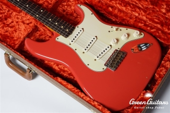 Limited 62/63 Stratocaster Journeyman Relic - Aged Fiesta Red