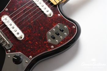 Vintera II 70s Jaguar - Black