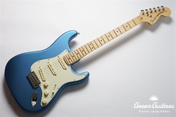 American Performer Stratocaster - Satin Lake Placid Blue