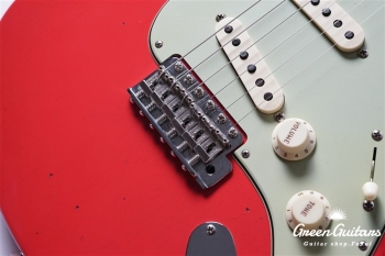 1961 Stratocaster Journeyman Relic - Aged Fiesta Red