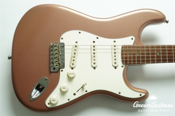 Classic Player Stratocaster - Burgundy Mist Metallic