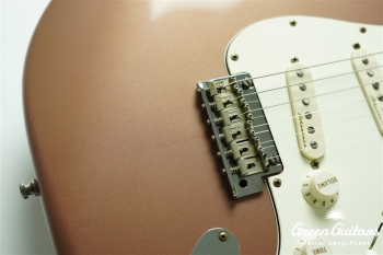 Classic Player Stratocaster - Burgundy Mist Metallic