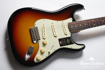 American Vintage II 1961 Stratocaster - 3-Color Sunburst