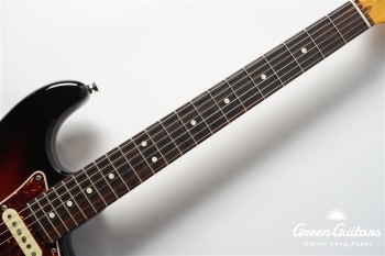 American Professional II Stratocaster - 3-Color Sunburst