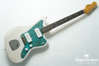 Model JM. #200 Light Aged - White Blonde with Blue