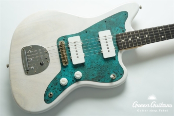 Model JM. #200 Light Aged - White Blonde with Blue