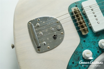 Model JM. #200 Light Aged - White Blonde with Blue