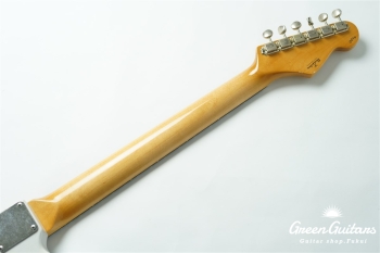 Model JM. #200 Light Aged - White Blonde with Blue