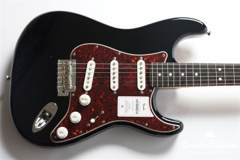Made in Japan Hybrid II Stratocaster - Black