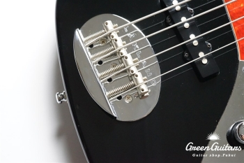 SL44-60/R Hinatch Signature Bass - Black / MH