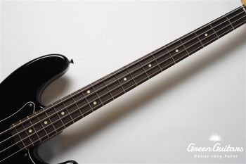 Blacktop Precision Bass - Black