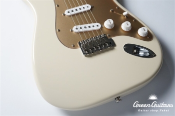 MC1-STD/M - Olympic White / Gold Acryl Pick Guard
