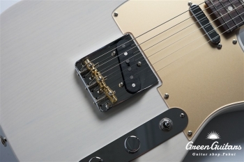 MT2-STD/R - White Blonde / Gold Acryl Pick Guard