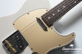 MT2-STD/R - White Blonde / Gold Acryl Pick Guard