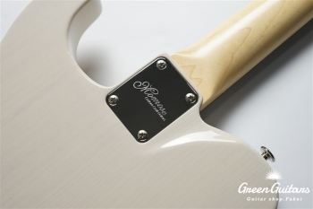 MT2-STD/R - White Blonde / Gold Acryl Pick Guard