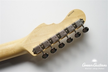 MT2-STD/R - White Blonde / Gold Acryl Pick Guard