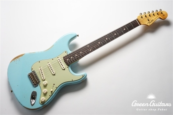 Limited Edition 1960 Stratocaster Relic - Faded Daphne Blue