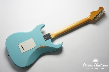 Limited Edition 1960 Stratocaster Relic - Faded Daphne Blue