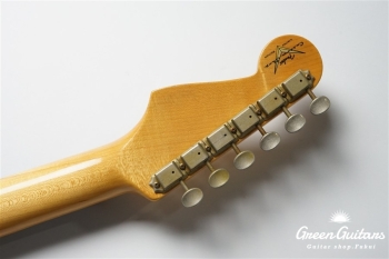 Limited Edition 1960 Stratocaster Relic - Faded Daphne Blue