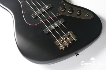 Made in Japan Limited Hybrid II Jazz Bass, Noir