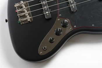 Made in Japan Limited Hybrid II Jazz Bass, Noir