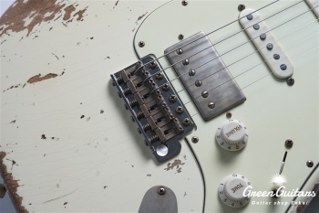 XSC-2 - Vintage White / Super Heavy Aged / Alder