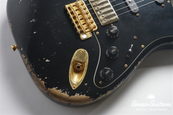 XSC-2 - Black / Heavy Aged / Alder / Gold Hard Wear